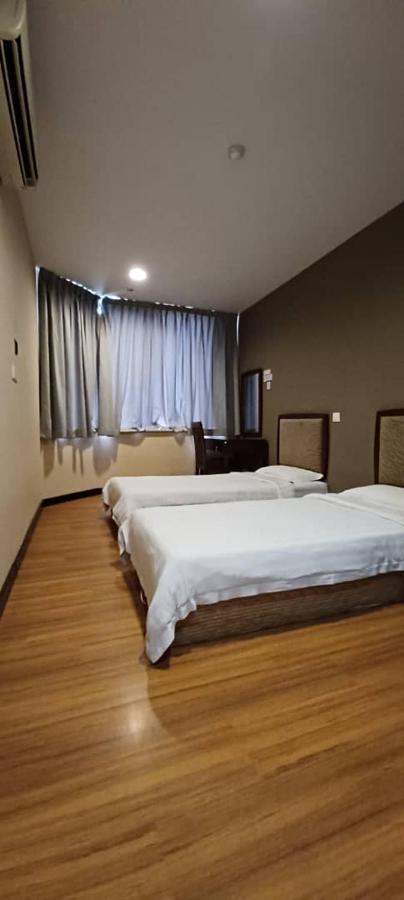 Hotel Sadong88 Kota Kinabalu Exterior foto