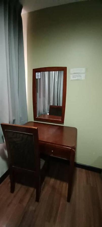 Hotel Sadong88 Kota Kinabalu Exterior foto