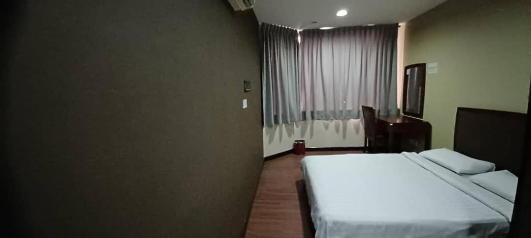 Hotel Sadong88 Kota Kinabalu Exterior foto