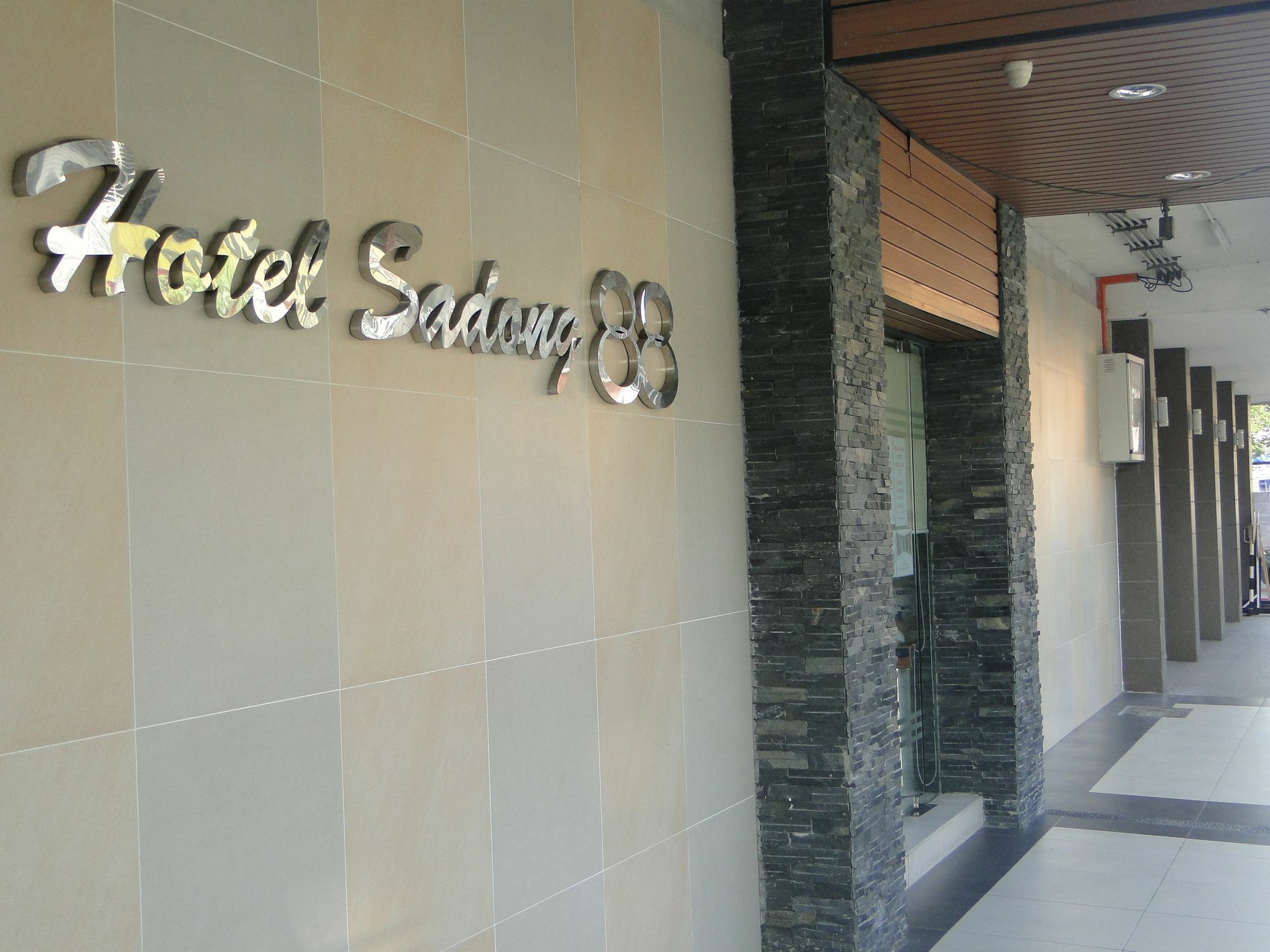Hotel Sadong88 Kota Kinabalu Exterior foto